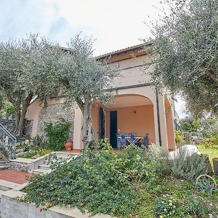 Gechi E Ulivi Finale Ligure